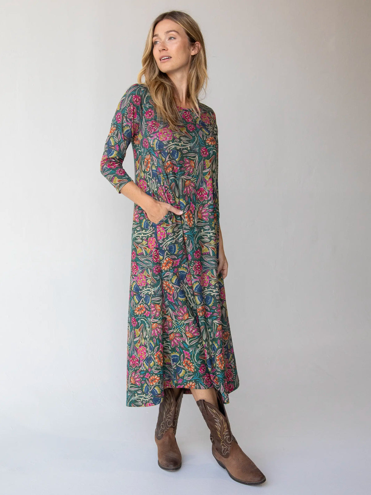 Lottie Sweater Knit Maxi Dress - Green Painterly Vines
