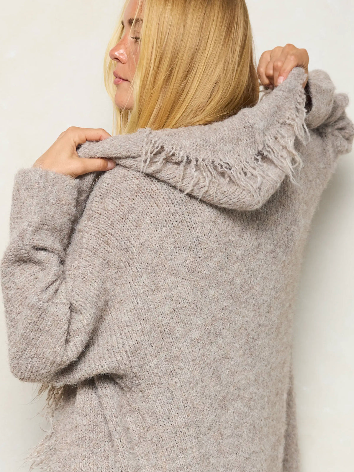 On the Fringe Duster - Mushroom